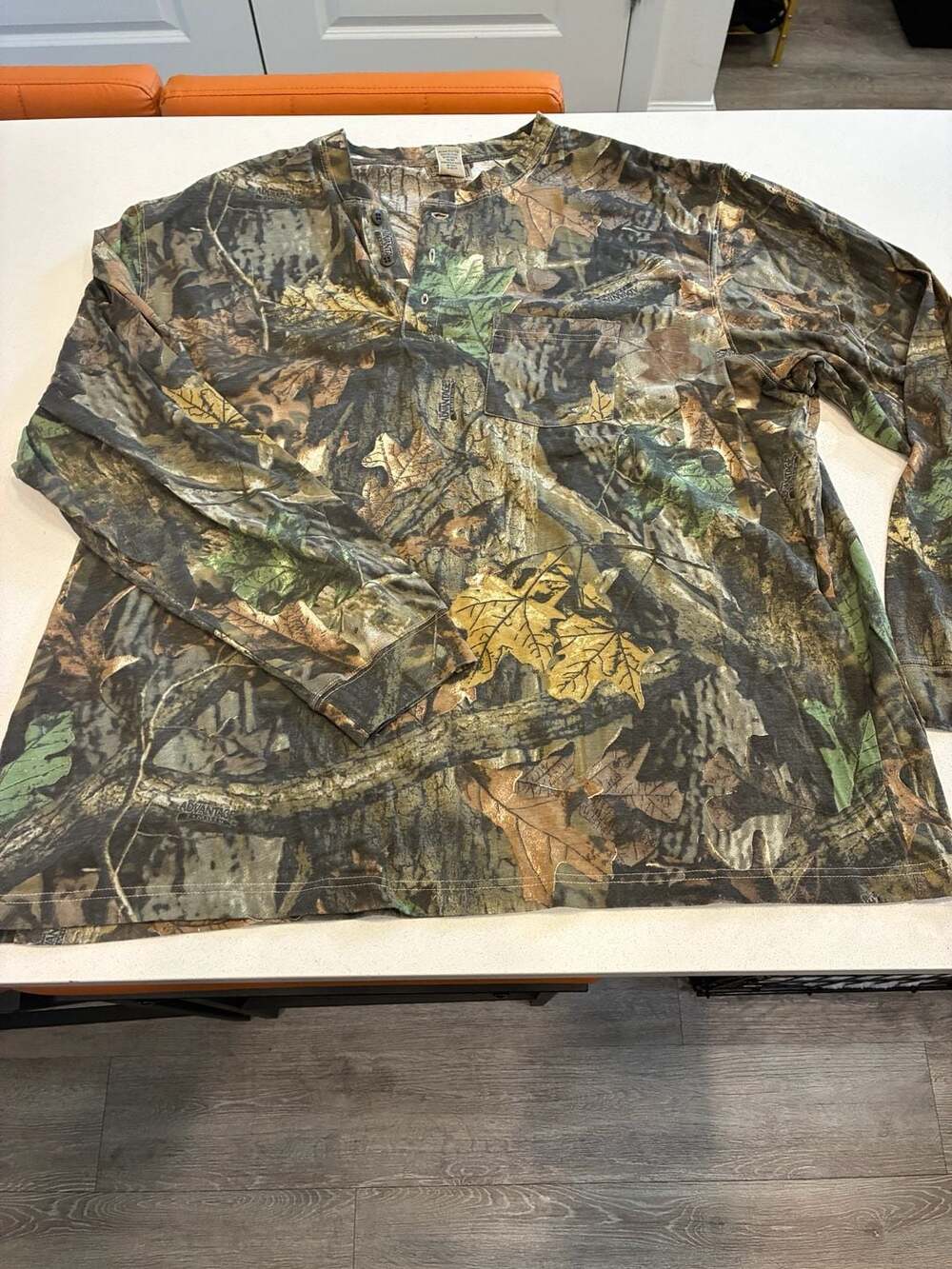 LL Bean Advantage Camo Henley Size 2XL-Reg